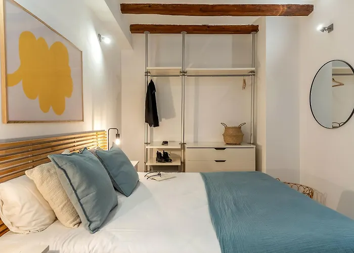 Canela Homes Sant Antoni ברצלונה